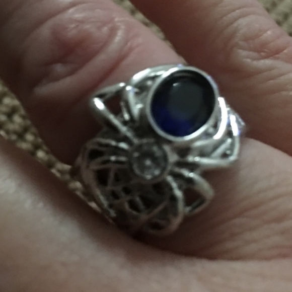 Spider ring - Picture 3 of 3